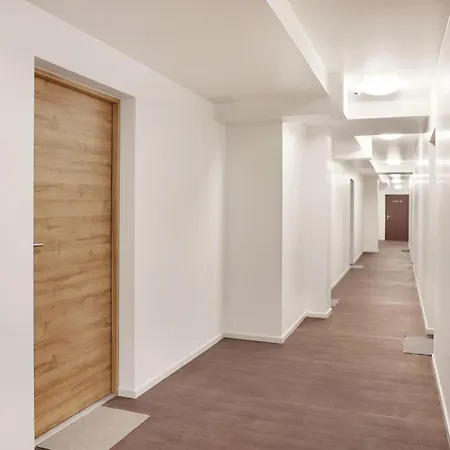 Fuer Firmen In Oldenburg In Holstein, 1 Zi Apt, Super Zentral